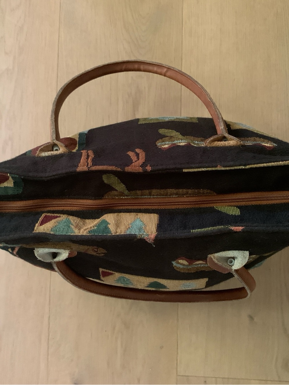 Vintage 90s Orvis Rustic Lodge Tapestry Tote Bag Moose Bear Leather Handles - Picture 5 of 16